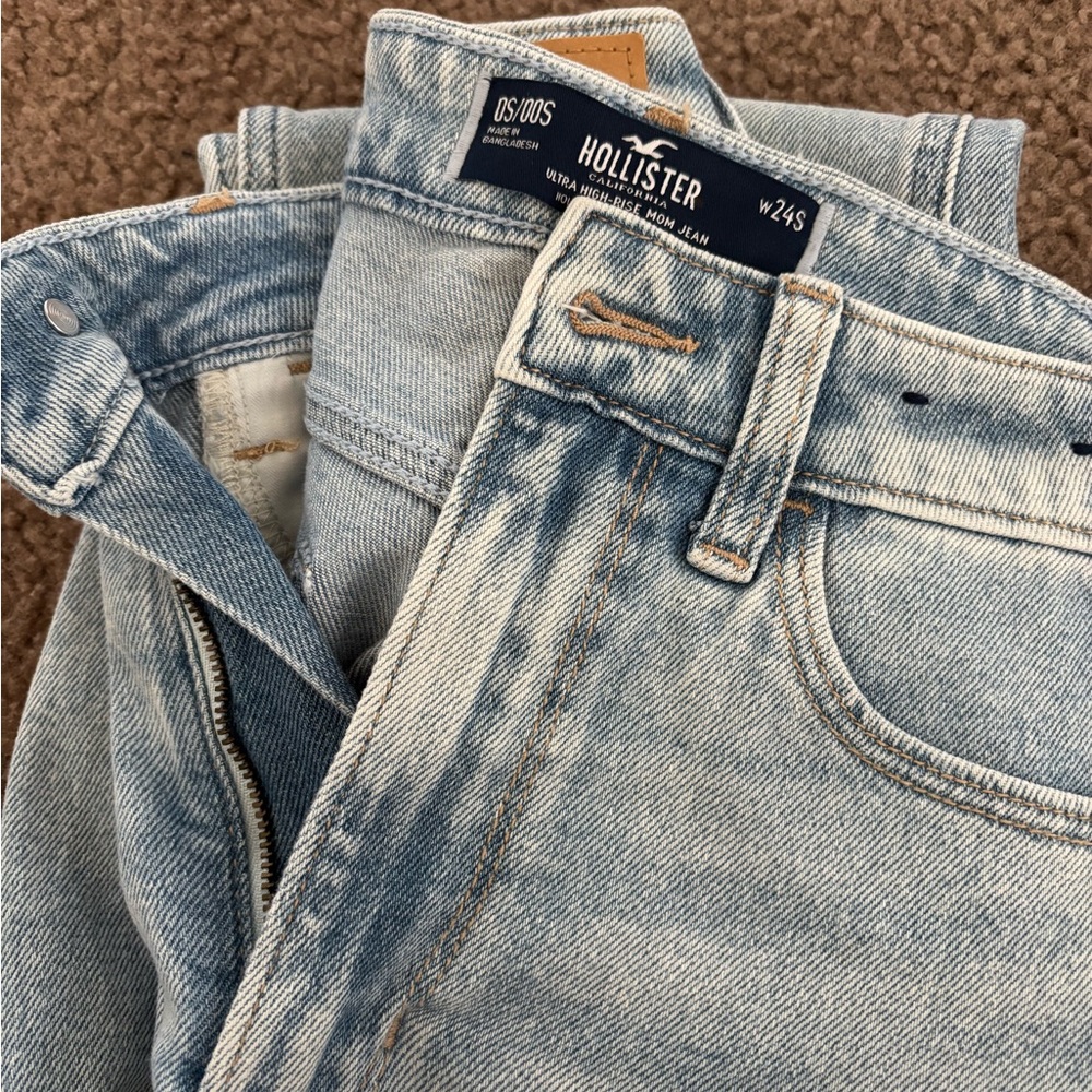 Hollister Men's Light Blue Jeans